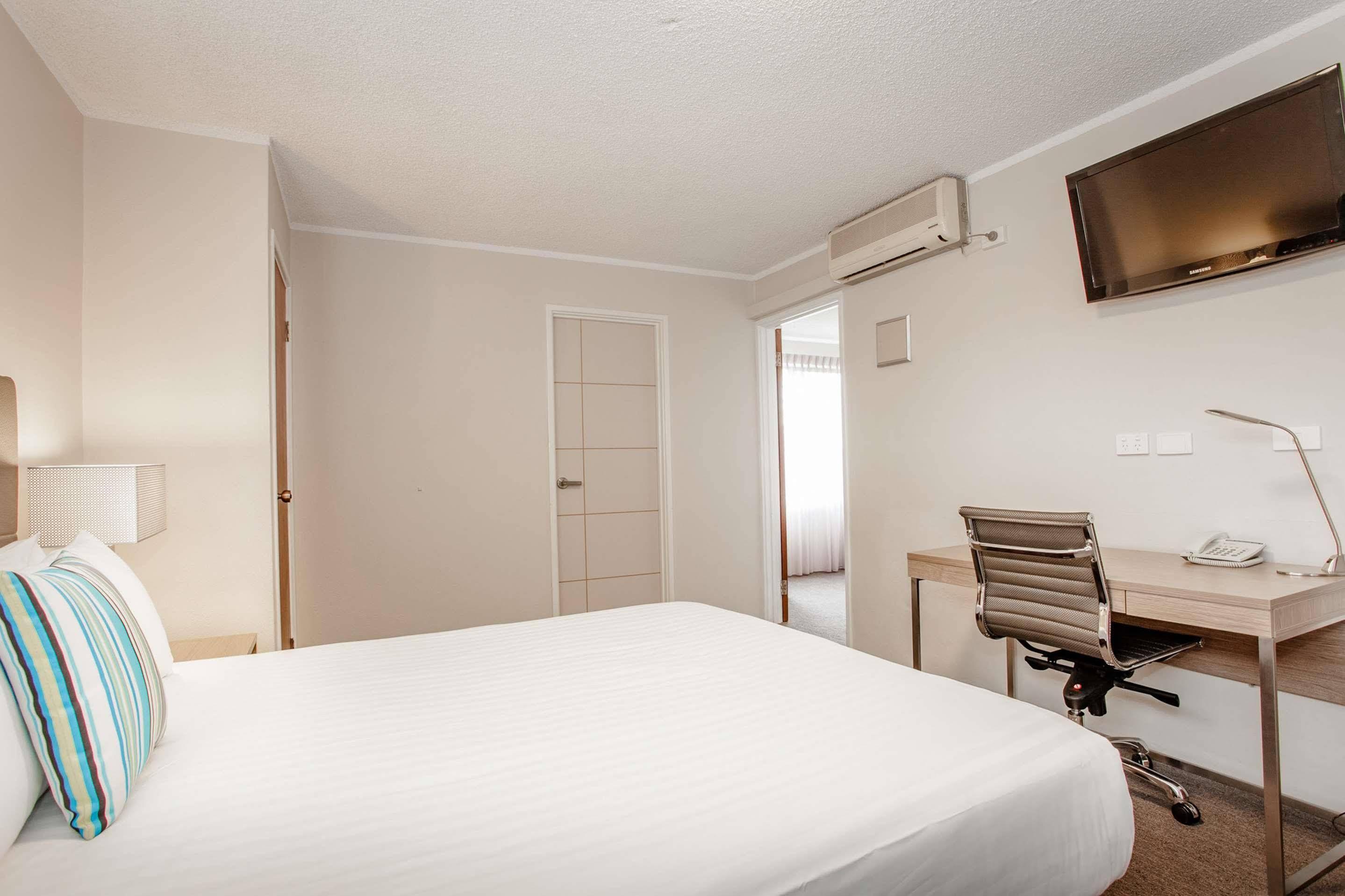 Albany Motel & Apartments Екстериор снимка