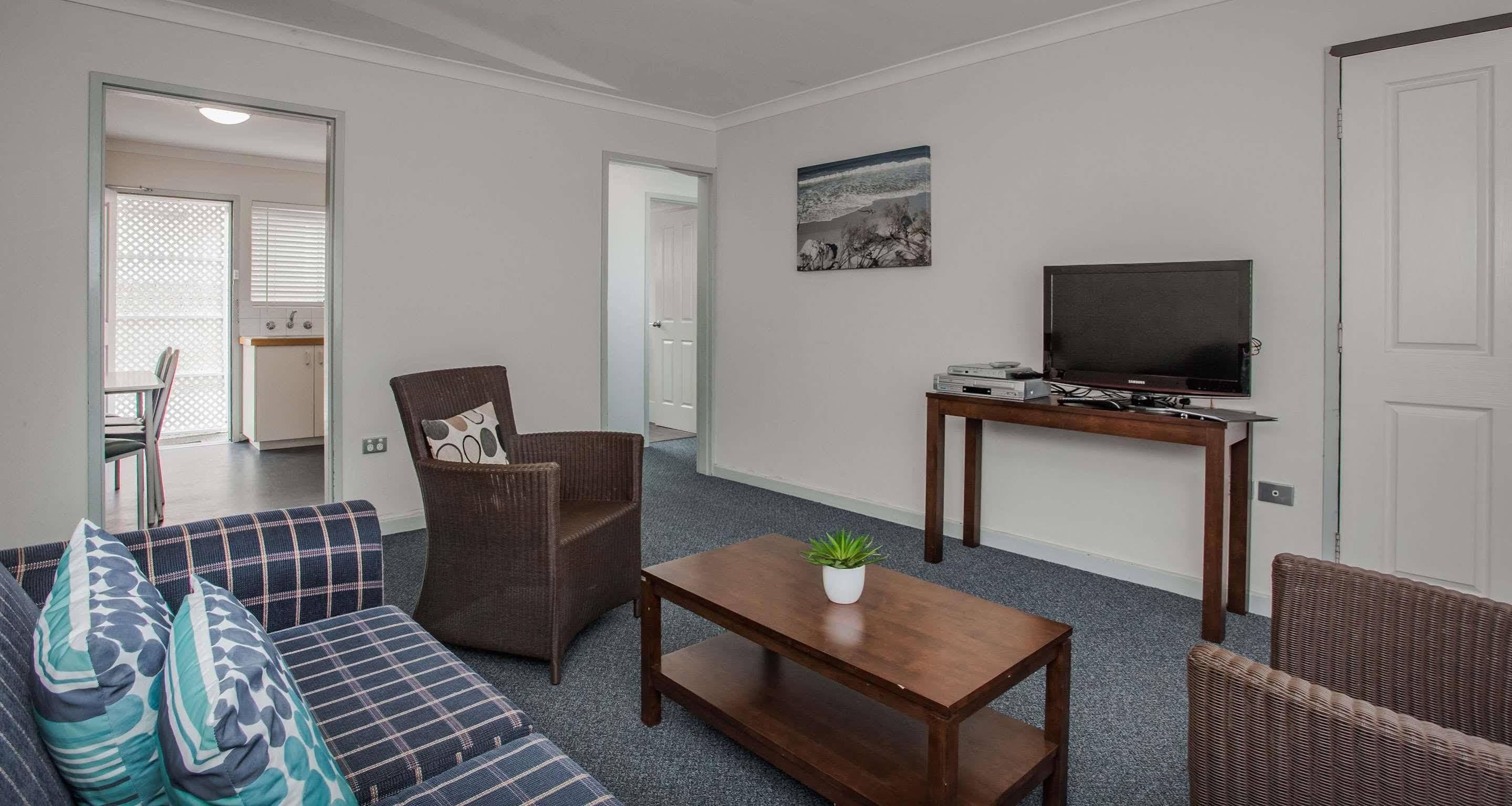 Albany Motel & Apartments Екстериор снимка