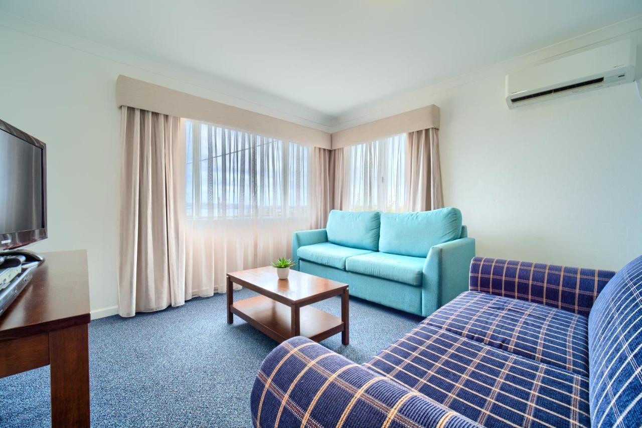 Albany Motel & Apartments Екстериор снимка